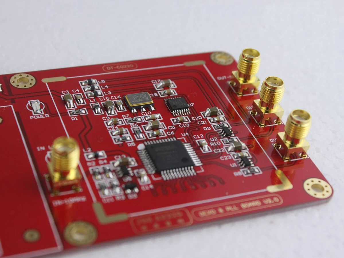Orologio atomico da 10 MHz Orologio al rubidio FE5680 Scheda di conversione di frequenza dell'oscillatore a cristallo a temperatura costante Scheda di conversione PLL