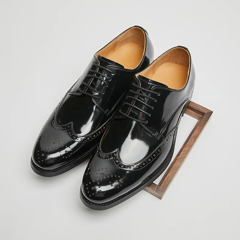 

2025 New Brogue Oxford Leather Shoes Men Formal Derby Pointed Toe Lace Up Business Shoes