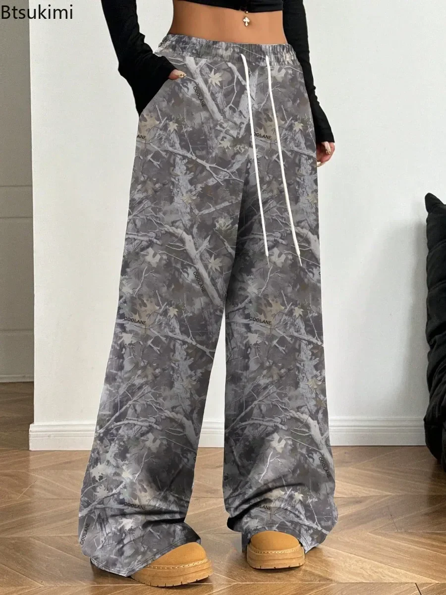 Women Wide Leg Printed Pants Lightweight Elastic Waist Camouflage Print Loose Pants Retro Street Wear Casual Comfortable Trouser