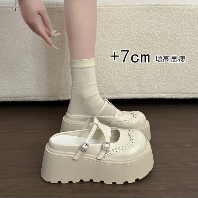 

Новые женские мюли-шлепанцы на платформе 2026 года: элегантные туфли-слипоны с закрытым носком для увеличения роста, в стиле Concise