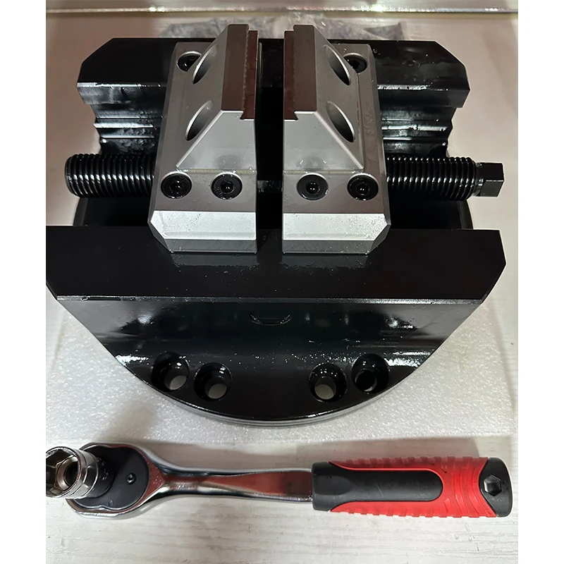 

Five-axis Self-centering Vise Two-way Centering Precision Vise Clamp For CNC Three- And Four-axis Machining Center Machine Tools