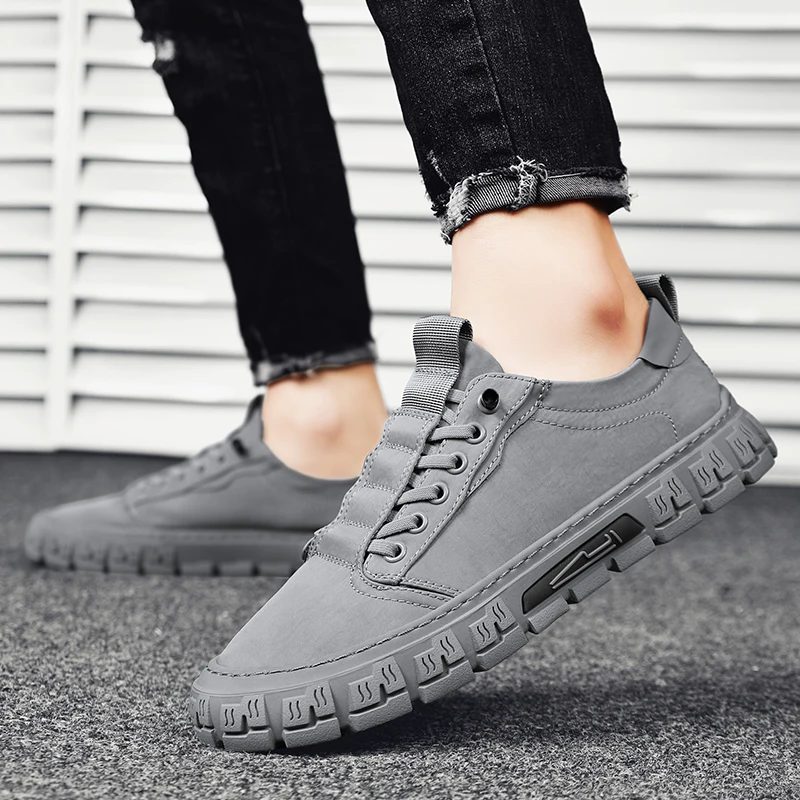 Lace Up Low Top Casual Sneakers for Men Summer New Breathable Wear-resistant Men's Sports Shoes Fashion Male Canvas Shoes Flats