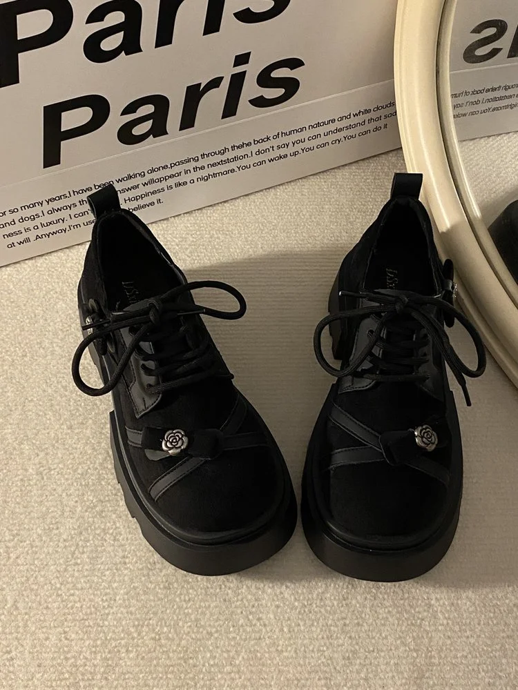 Damen Y2K Trendige Plateau-Schuhe mit Rosenschnalle und Riemen, Chunky-Sohle, Modische Coole Schuhe für Festival, Shopping, Date, Party – Detail 7