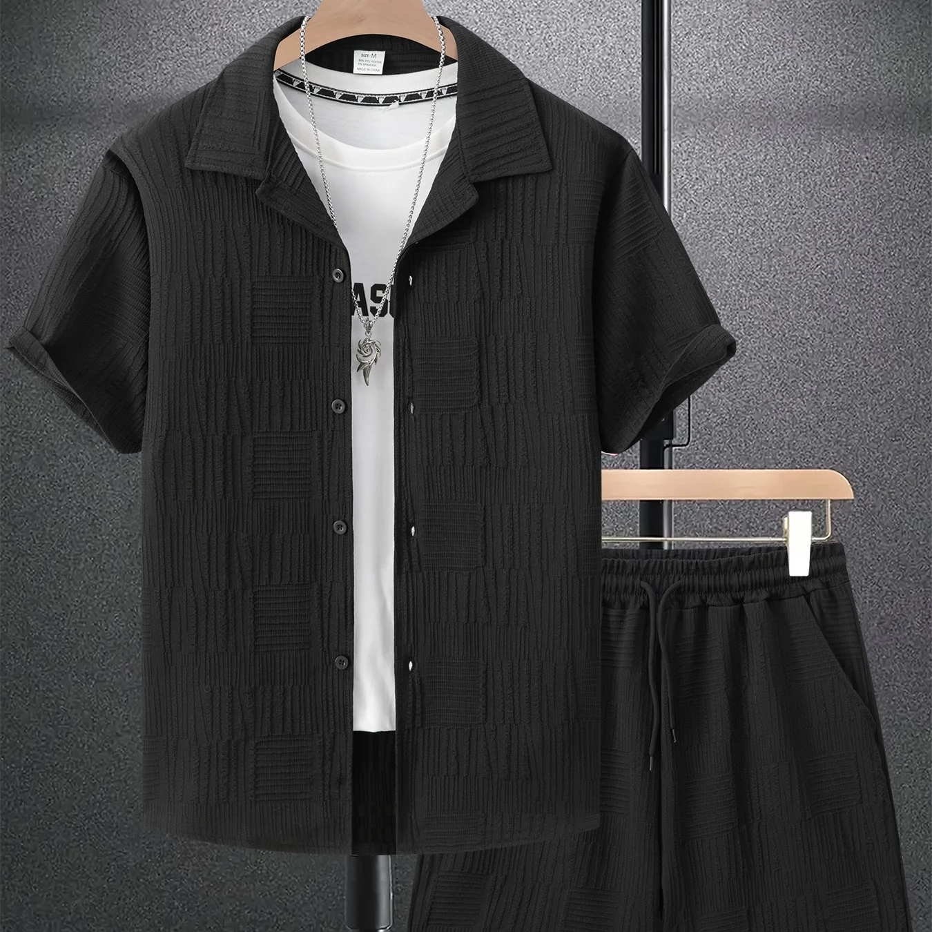 Traje de Verano para Hombre: Conjunto de Pantalones Cortos a Rayas Jacquard de Color Sólido y Camiseta de Manga Corta - Conjunto Elástico de 2 Piezas para Playa y Uso Casual