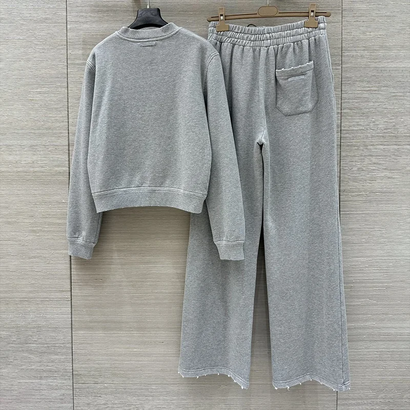 High-quality women's long top and Stretchable laces trousers set in grey, loose and casual style 25919111