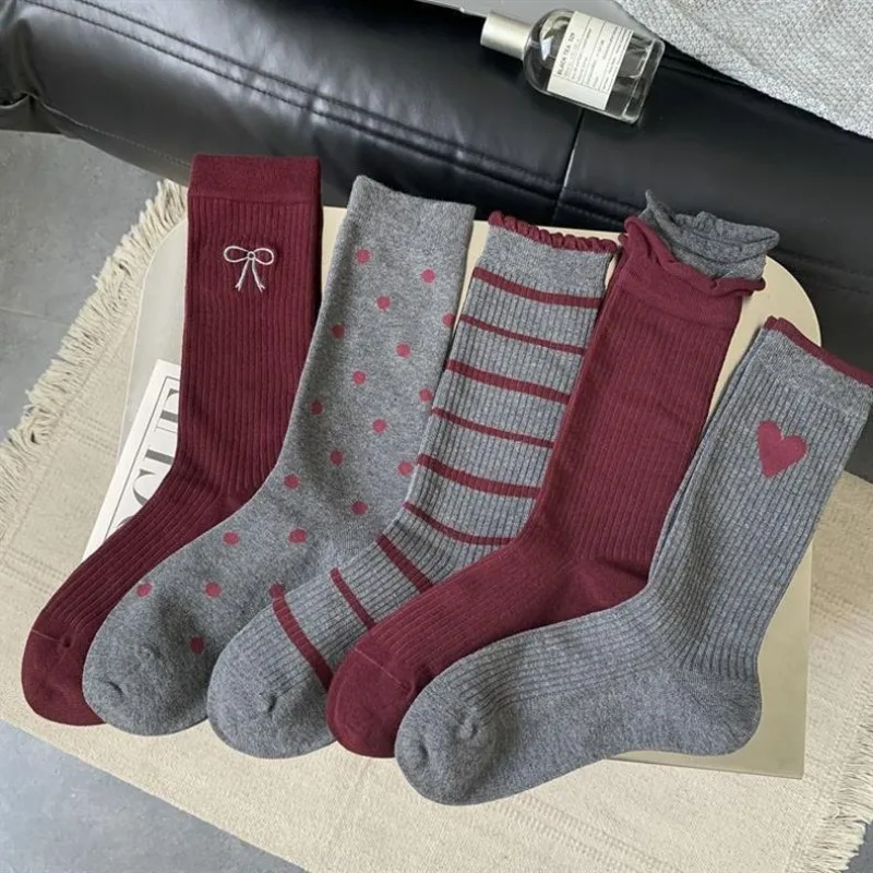 5 pairs Autumn Winter Fashion Versatile Medium Long Stocking Women's Love Bow Women's Socks Comfortable Simple Women's Socks