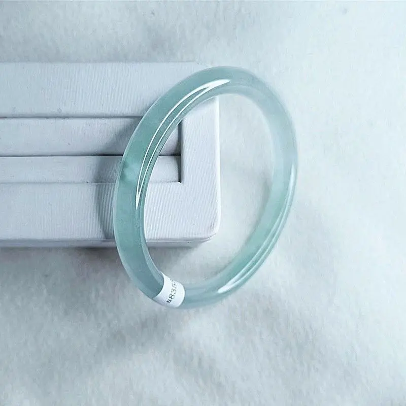 

Тонкий круглый браслет в полоску небесно-голубого цвета, личи, замороженные, тонкие, круглые полоски, проницаемые к льду, водой, жадеит, кварцит, нефритовый браслет