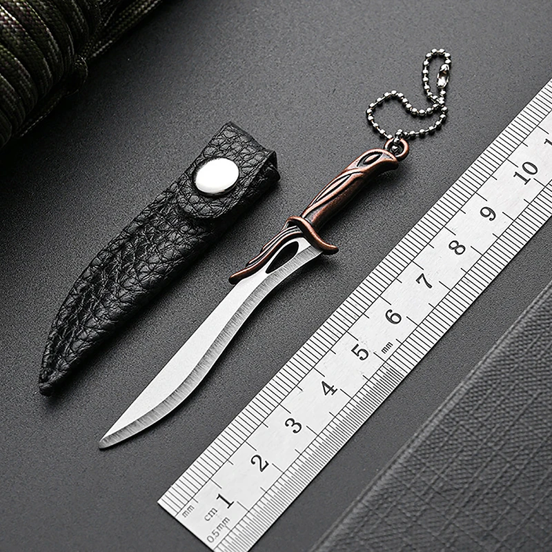 1Pcs Portable Mini Knife Keychain For Opening Holiday Gifts And Express Delivery Non-folding Knife Pendant Accessories