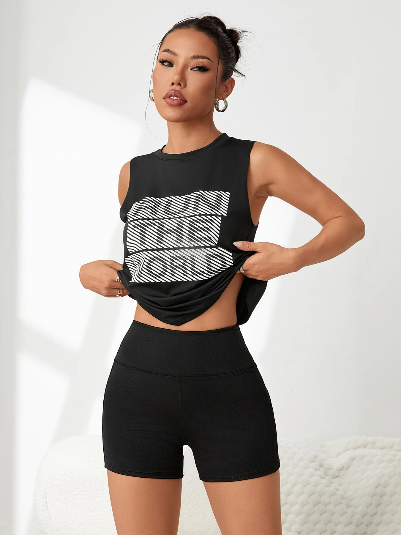 Women's High-Waisted Butt-Lifting Sports Shorts with Diagonal Pockets – Sexy, Casual, Perfect for Running, Fitness & Yoga image 6
