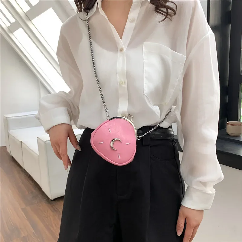 Korean Metal Moon Aesthetic Women Coin Purse Lipstick Bag Y2k Chain Luxury Mini Crossbody Bag Clamping Shell Bag Girl Gift