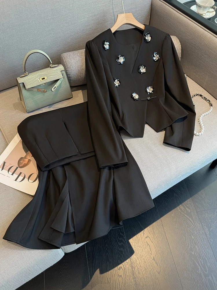 

Elegant Women's Black V-Neck Long Sleeve Top And Fish Tail Skirt Two-Piece Set Autumn Fashion High-End Sensation Bodycon Dress