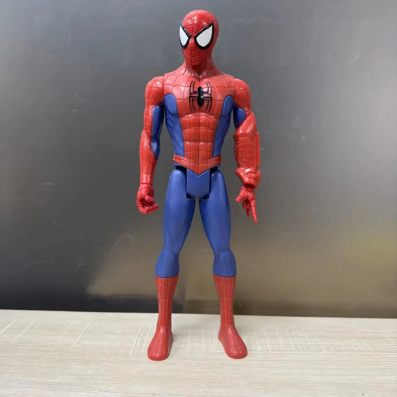 28cm Marvel Comics The Avengers Spider-Man Iron Man Model Doll Hand-made Children's Toy Ornaments Birthday Gift.