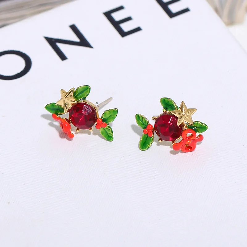 

Cute New Year Christmas Series Earrings Ins Style Fashion Hand Painted Enamel Glaze Star Charms Ear Clip for Women Earrings Y2k