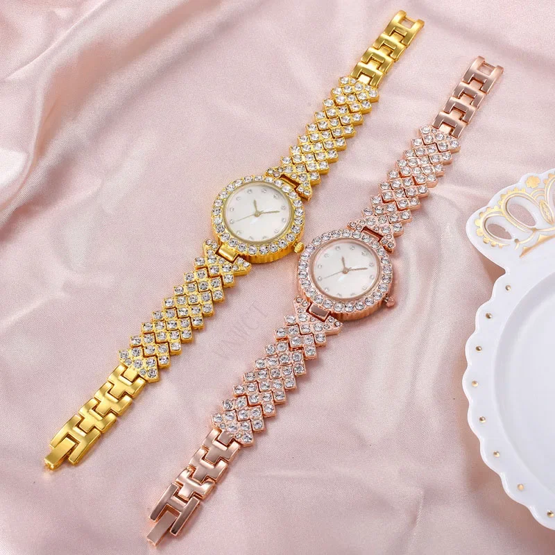 Fashion Women Watch Diamond Starry Sky Gypsophila Roman Scale Temperament Ladies Small Watches Bracelet Watch Steel Chain Clock