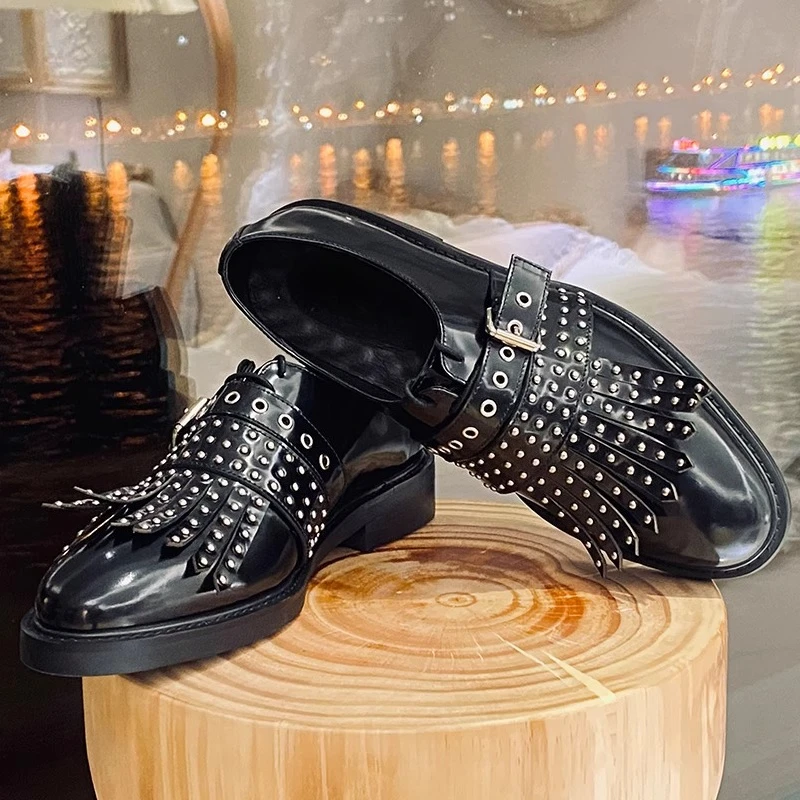 New High End Casual Rivet Genuine Leather Loafers Men Tassel Buckle Black Cowhide Casual Fashion Personalized Oxfords Shoes