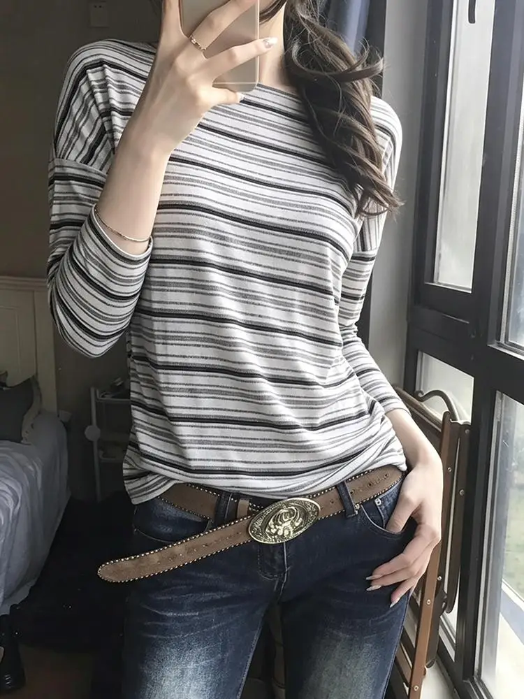 Genayooa Japanese 2000s Striped T-shirt Women Long Sleeve Irregular Vintage Tops American Retro Off Shoulder Tshirts Streetwear