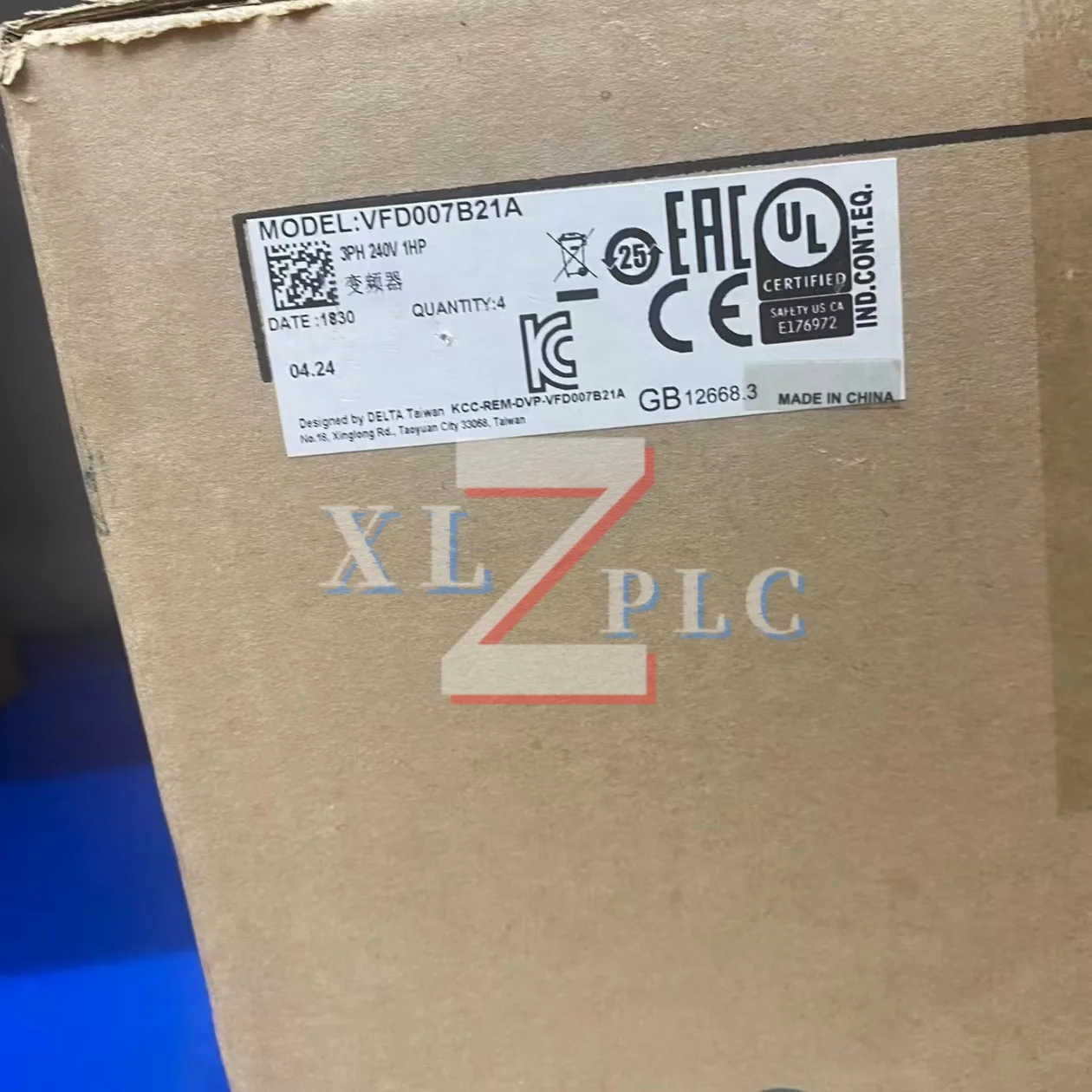 Inversor de frequência novo em estoque VFD004M21A VFD007B21A