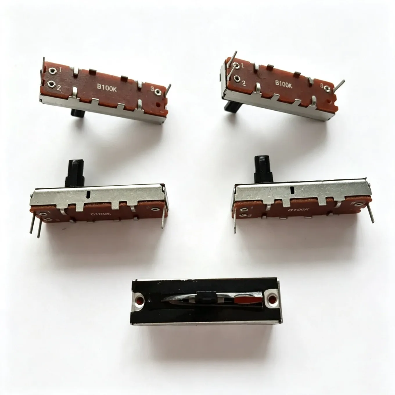 Original New Sliding Potentiometer 35MM Stroke 25MM Push-Pull Potentiometer B100K Mixing Console Pusher With Midpoint (SWITCH)