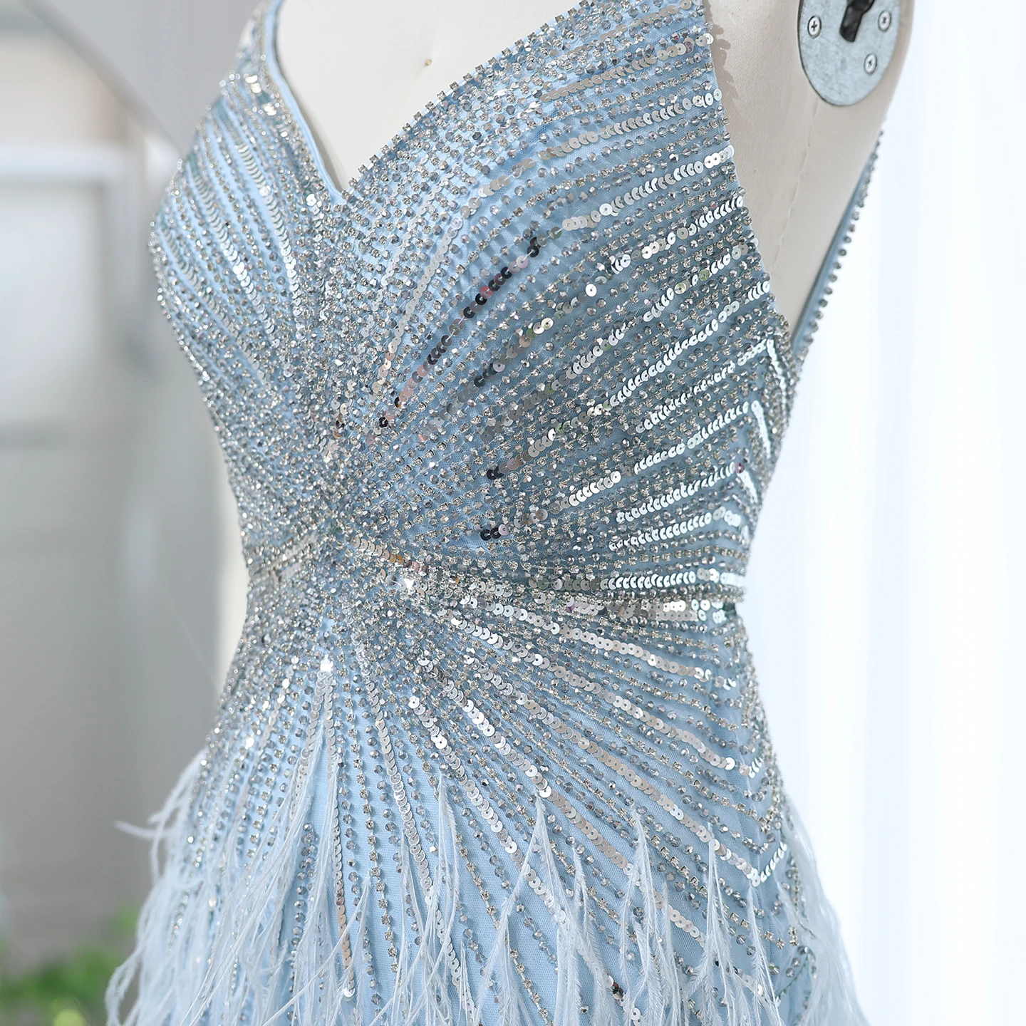 Sharon Said Dubai Luxuriöse Feder-Meerjungfrauenkleider in Silber für Hochzeiten, Blaues Arabisches Abendkleid, Partykleider SS004 Maßanfertigung – Detail 36