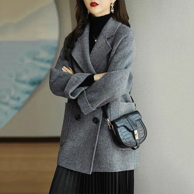 

2026 New Fashion Herringbone Pattern Loose, Slim and Stylish Small Versatile Woolen Mid-length Coat for Women Trendy