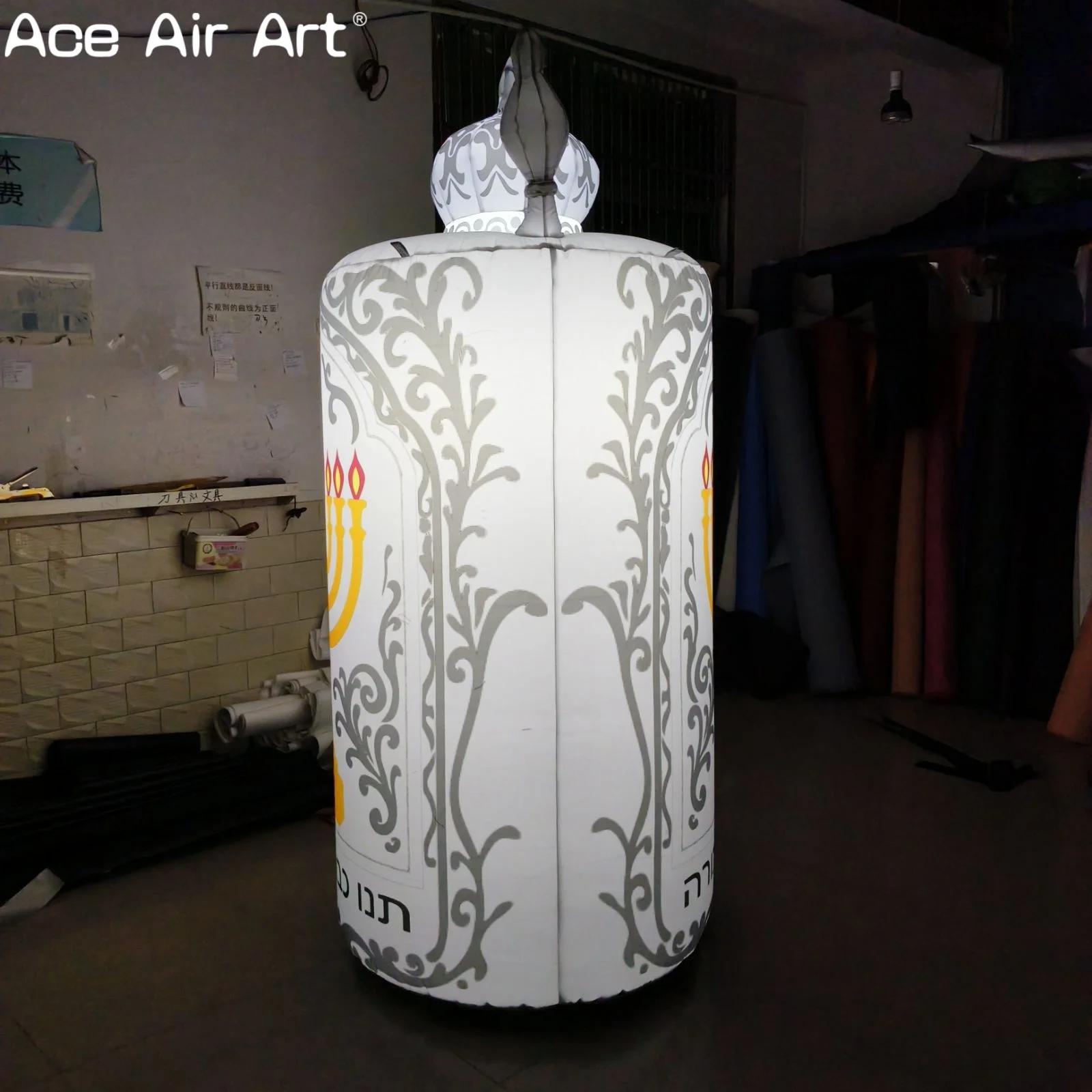 Opblaasbare scrollcilinder met kroon- en chanoeka-kaarsen LED-verlichte opblaasbare vakantiedecoratie voor Joodse festivals en evenementen