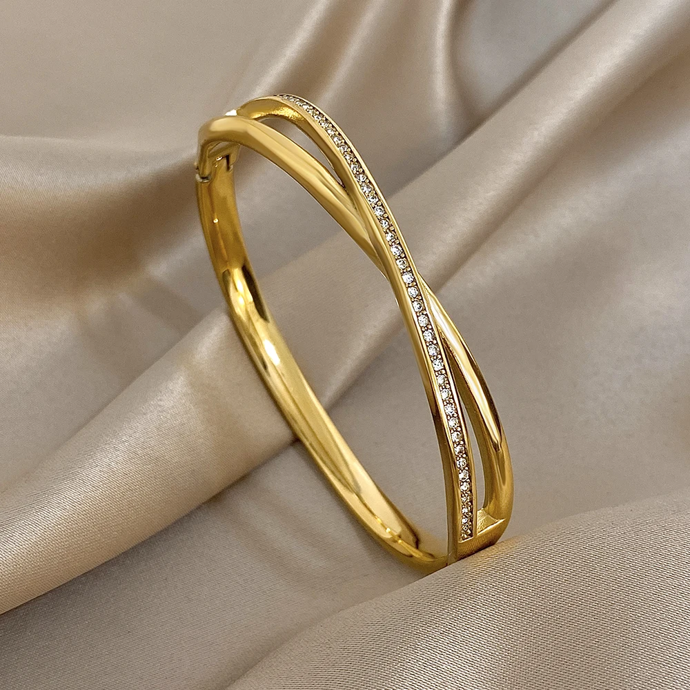 

DODOHAO Elegant Simple Stainless Steel Cross Bracelet Bangle for Women Glossy Gold Color Wide Spring Opening Bangle Jewelry Gift