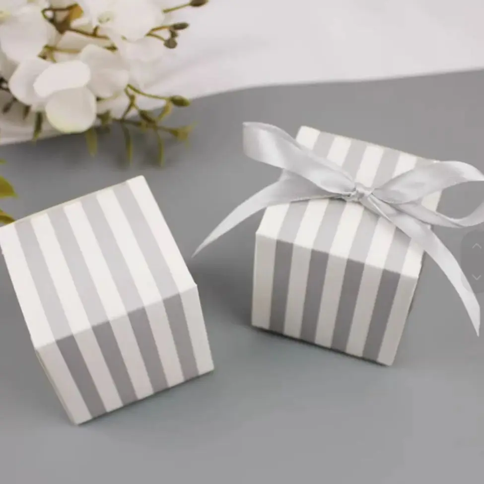 Gold and Silver Wedding Gift Boxes,Favors Boxes,Small Gift Packaging Boxes, Chocolate Boxes,Wedding Favors for Guests,100PCs