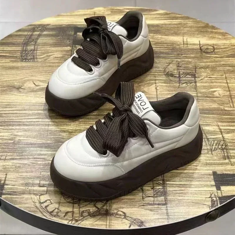 Women Casual Sneakers Women Trend Flats Leather Thick Soled Female New Fashion Autumn Winter Comfort Vulcanized Platform Shoes
