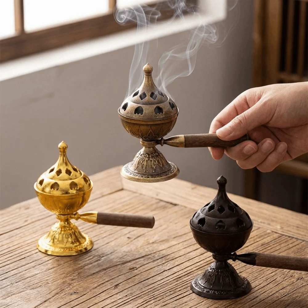 Zinc Alloy Handheld Incense Burner Hollow Out Long-Lasting Fragrance Aromatherapy Stove with Cover Non-Stick Powder Incense Tray