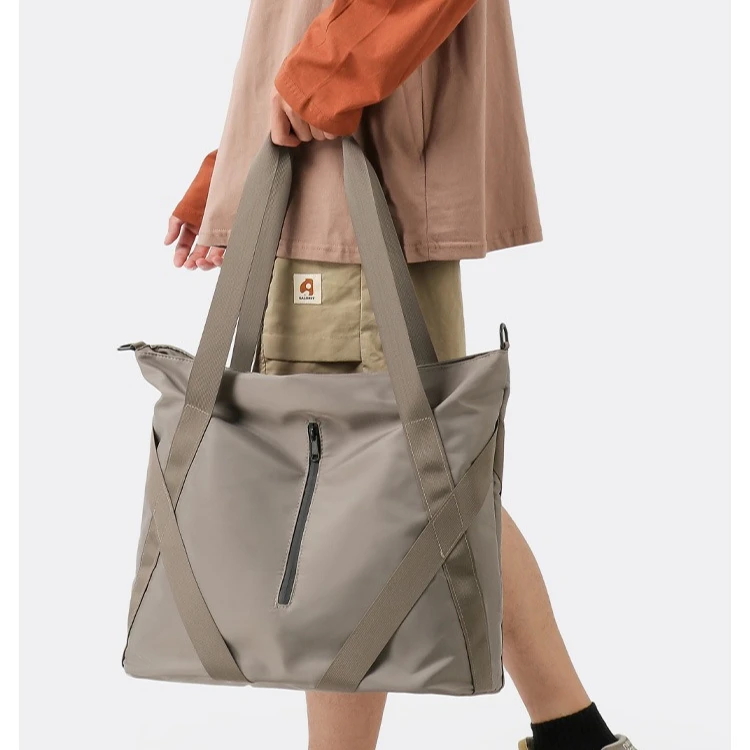 Nylon lightweight and large-capacity hip-hop tote bag, student casual waterproof single-shoulder bag