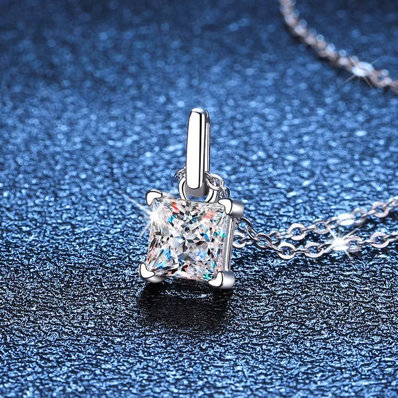 1.2ct Princess Cut Moissanite Pendant Necklace Women 925 Sterling Silver D Color VVS1 Moissanite Charm Necklace Platinum Finish