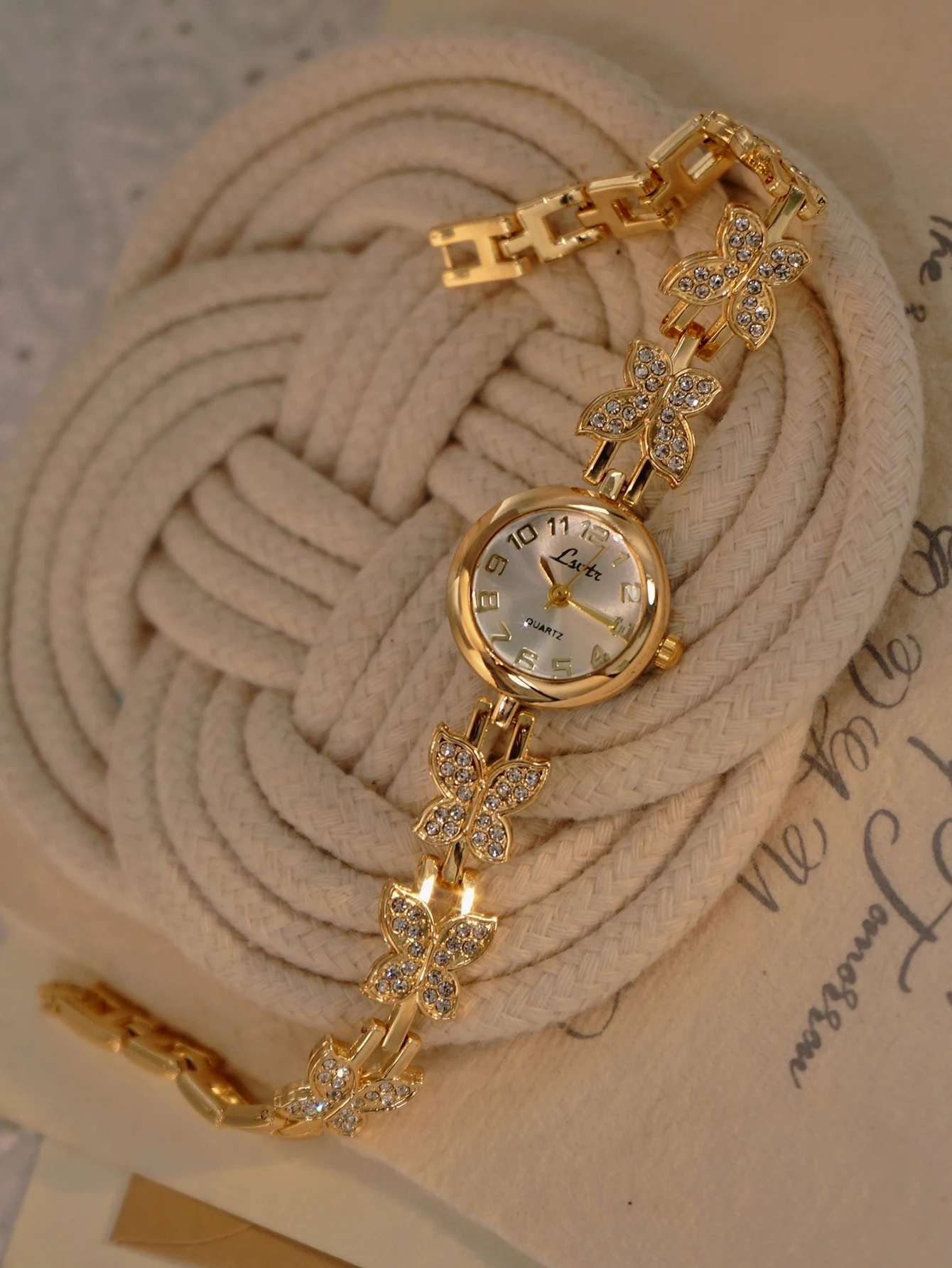 1 New Gold Ladies' Quartz Watch Butterfly-Shaped Bracelet Inlaid with Diamond and Arabic Scale Simple Minority Women's Watch