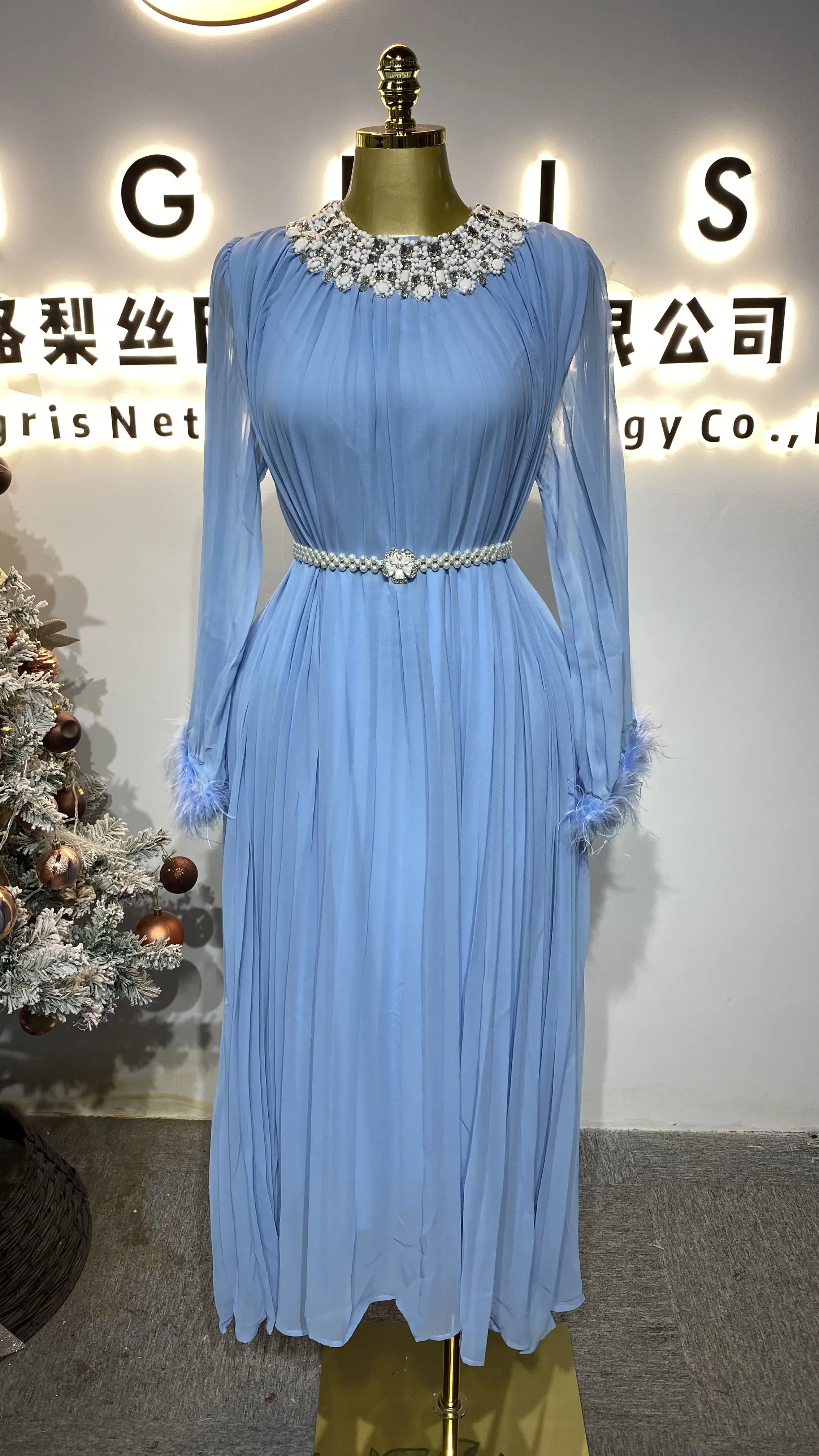 

2025 Summer Party Women's Crystal Beaded Lace-Trimmed Short-Sleeved Blue and Purple Pleated Skirt-GZXX215