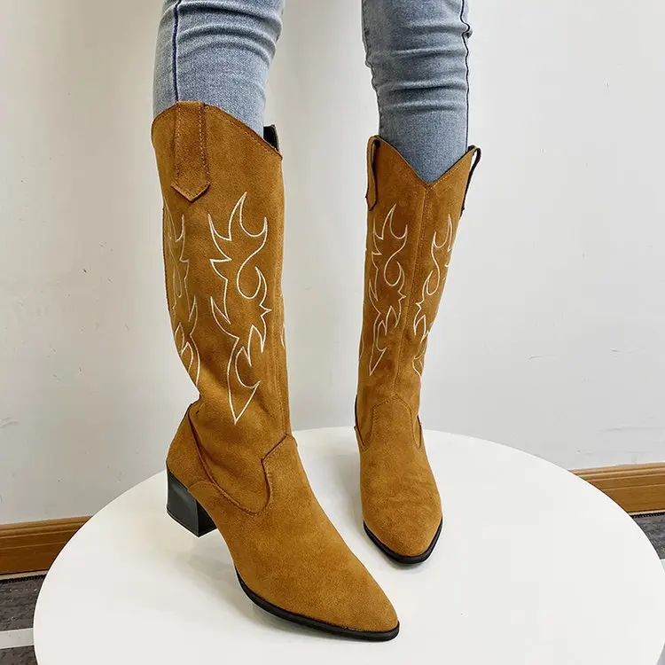 Damskie zachodnie buty kowbojskie szpiczaste buty damskie drukowanie buty do połowy łydki zimowe buty na grubym obcasie kliny Knight Botas Feminina