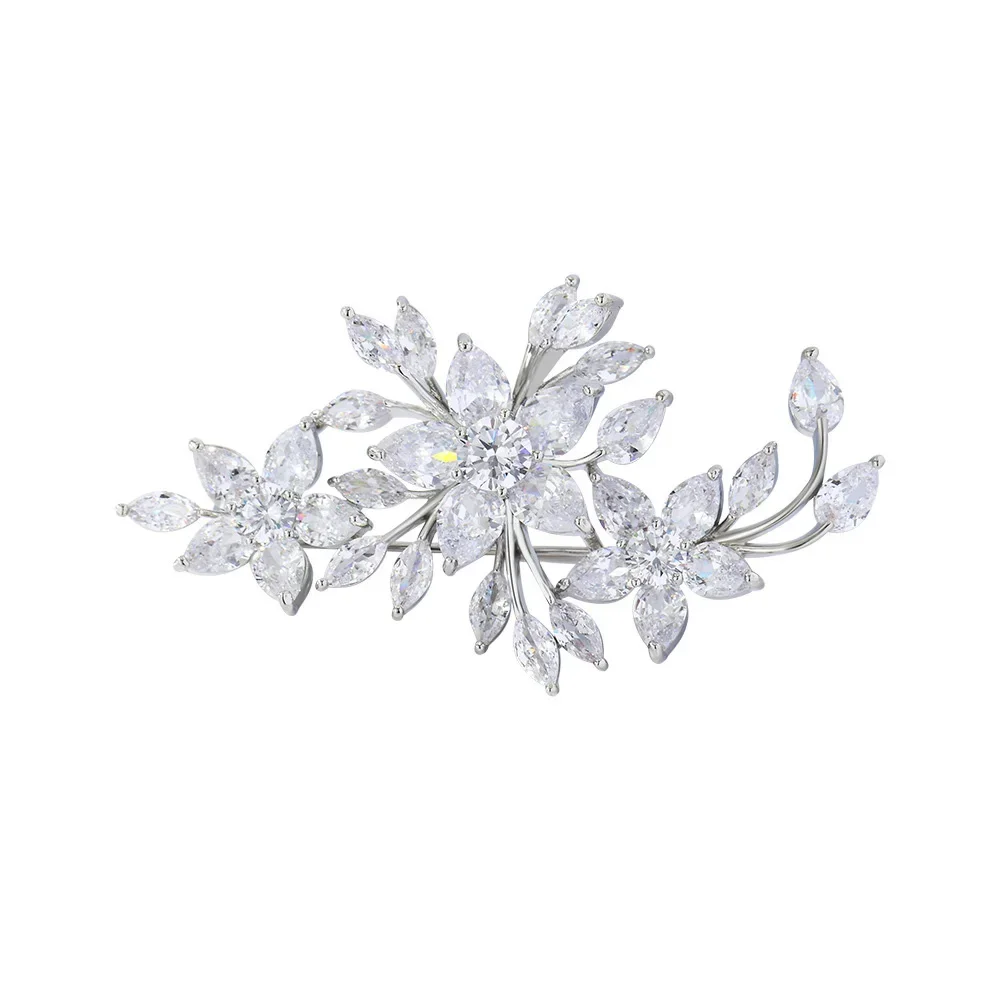 Fashion Simple Brooch for Women  Delicate Leaves inlaid Zircon Diamond Flower Pin Clothing Accessories wedding bridesmaid Gifts