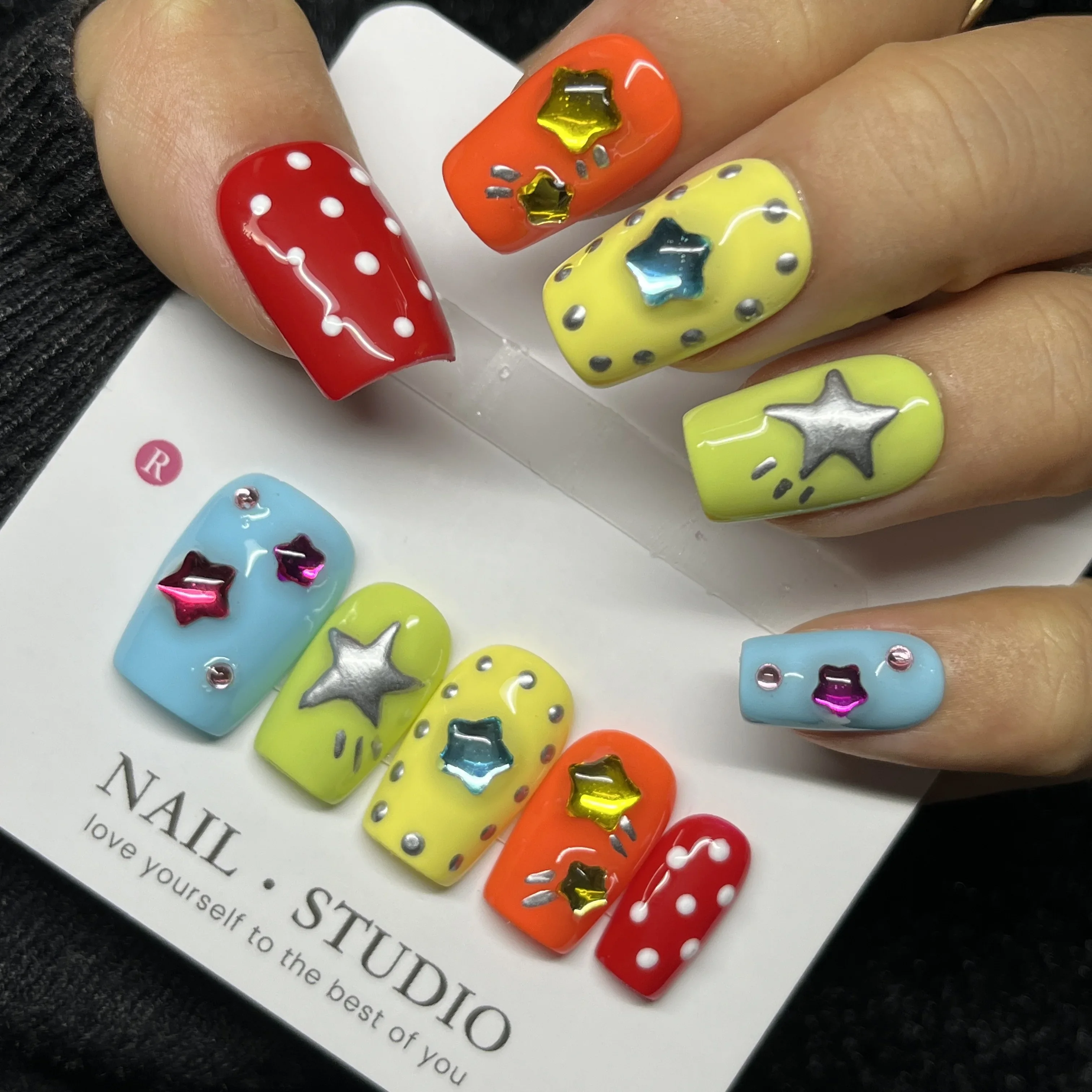 10 pçs y2k kawaii imprensa em unhas médio quadrado colorido estrela com strass metálico glitter brilhante unhas falsas artesanais