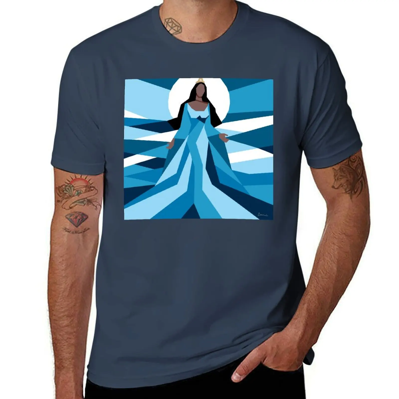 

Iemanjá a Rainha do Mar T-Shirt Big and Tall Loose Fit T-Shirt