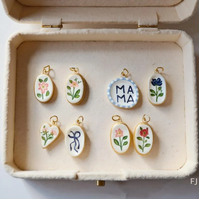 [YU]Simple And Versatile Color Blocking Butterfly Love Flower Diy Pendant Accessories Gold-Plated Color Preservation