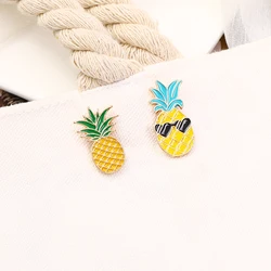 Simpatiche spille in lega di frutta smalto giallo ananas con cuore occhiali da sole spille Bold Brash Squid Badge per zaino per bambini