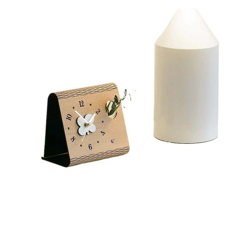 

Desktop art vase clock ornament wine cabinet creative modern simple clock decoration