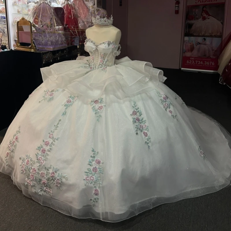 

White Shiny Quinceanera Dresses Ball Gown Off The Shoulder Applique Lace Beading Crystal Bow Tull Corset Party Birthday Sweet 16