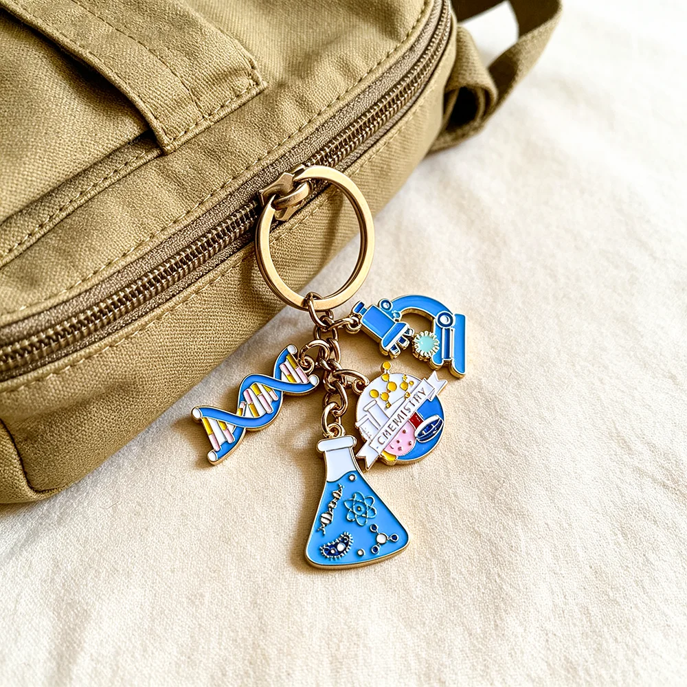 Kawaii Wissenschafts-Schlüsselanhänger Chemielabor DNA-Mikroskop Charm Schlüsselring Taschenanhänger für Lehrer und Studenten – Detail 2