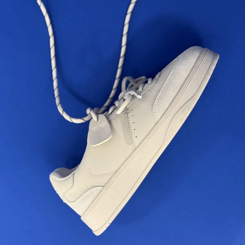 

Classic Brand Comfortable Anti Slip Sport and Leisure Shoe Designer Flat Bottom Outdoor Walking Shoe Unisex Trekking Sneaker