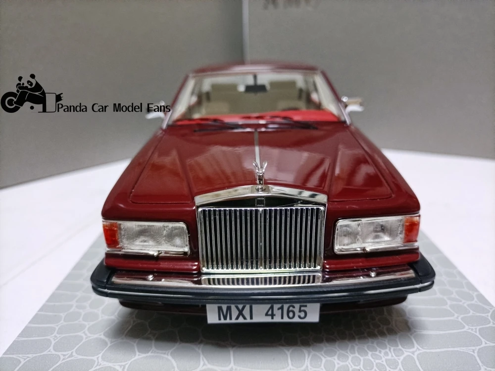 AMC 1/18 Rolls-Royce Silver Spirit Premium Limousine Model Rolls Silver Spirit White Pieces Collectibles Gifts Decoration