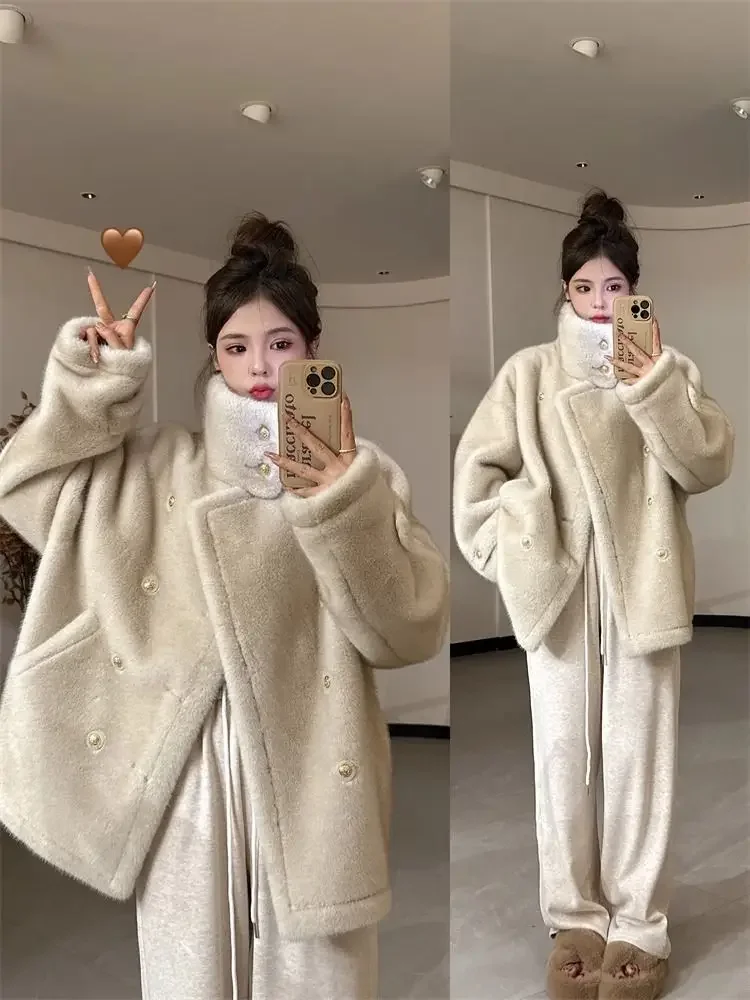 Chaqueta de piel sintética gruesa y cálida para mujer, abrigo elegante de manga larga con cuello levantado y doble botonadura, otoño e invierno, novedad de 2024