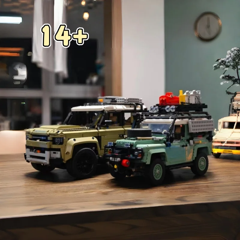 

2336pcs Home Decoration Classic 90 Off road Model 10317 Desktop ornament Mechanical Assembly Boy's Birthday Gift in St