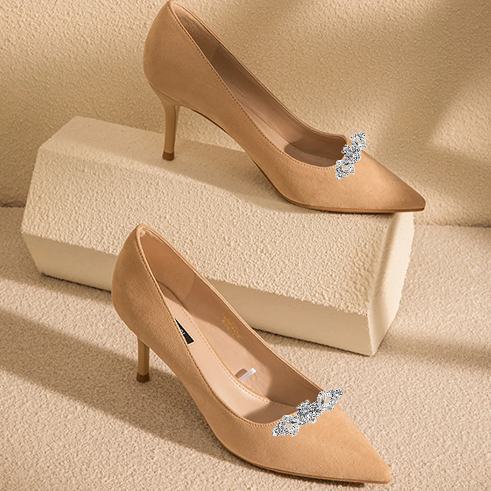 

2pcs Rhinestone Shoe Clips Decorative Bling Buckles for Pumps Sandals Heels Wedding Party Accessories Shoe Decorations