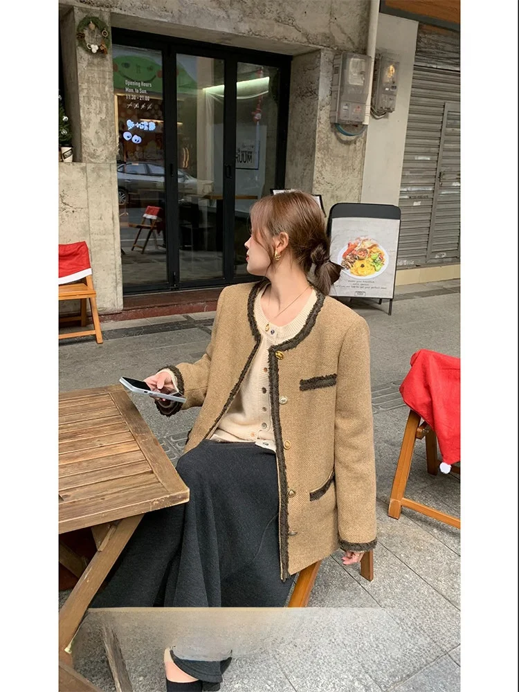 

Женское шерстяное пальто больших размеров на осень-зиму, свободного кроя, с круглым вырезом, стеганое, на флисовой подкладке, с длинными рукавами