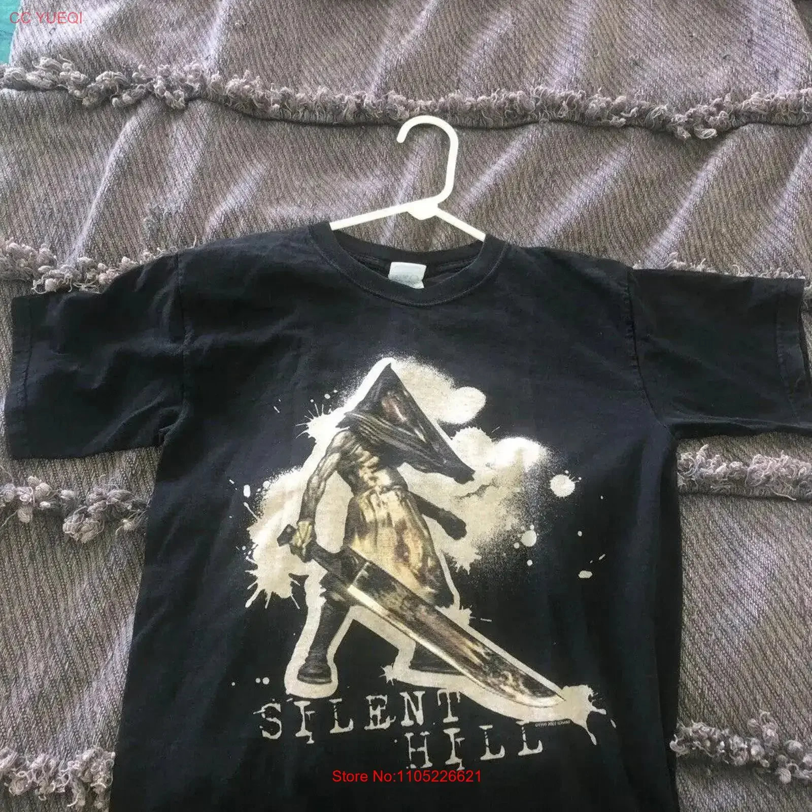 Vintage Silent Hill Pyramid Head kids teen Large T shirt 14 16 1999 2001 M O vintage Washed Slightly Unisex Stylish Versatile