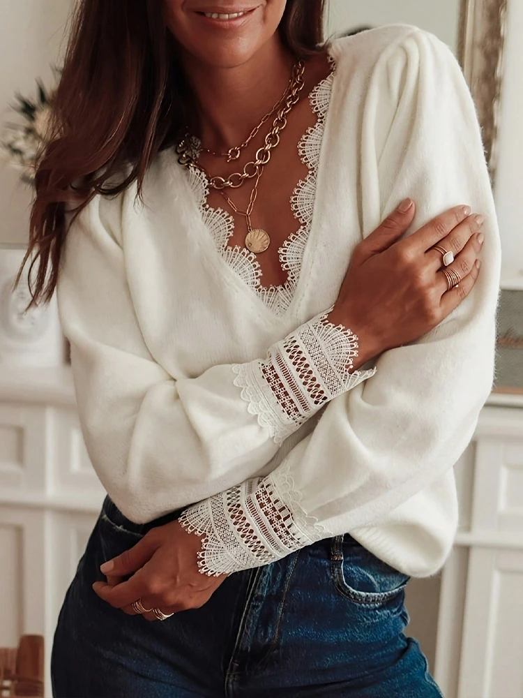 

Новый французский повседневный кружевной свитер с v-образным вырезом, пуловер с длинными рукавами, белый мягкий топ с кружевными манжетами, женская одежда, осень-зима, хит продаж
